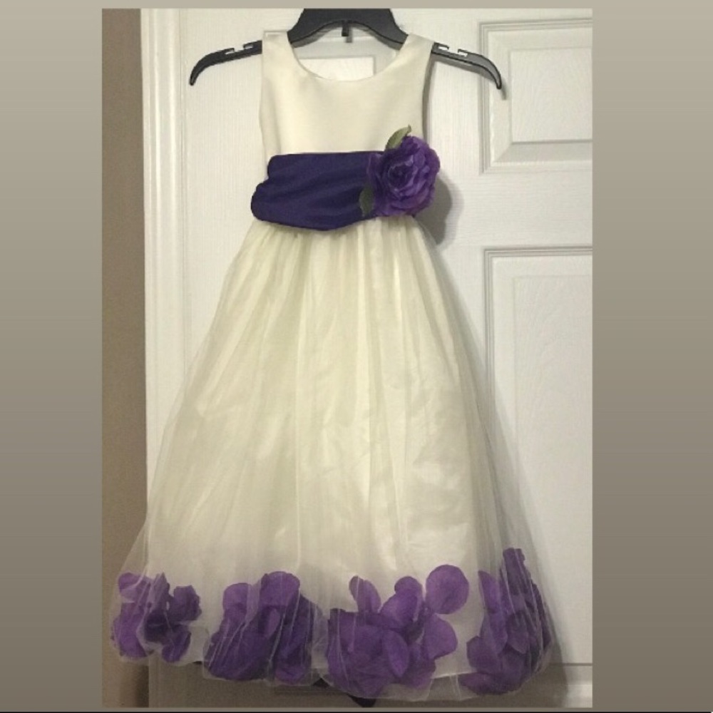Size 6 flower girl dress